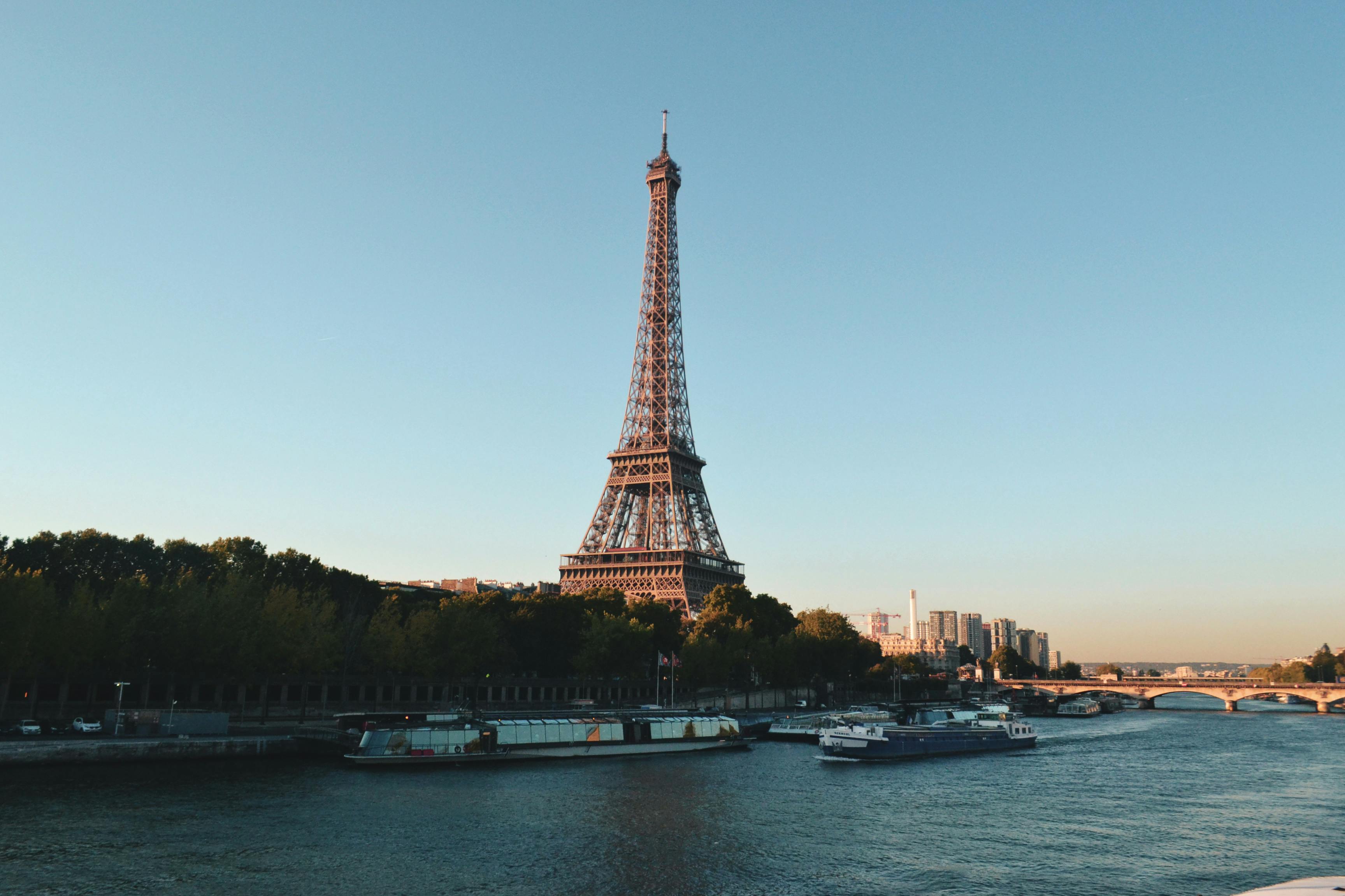 Flights to Paris